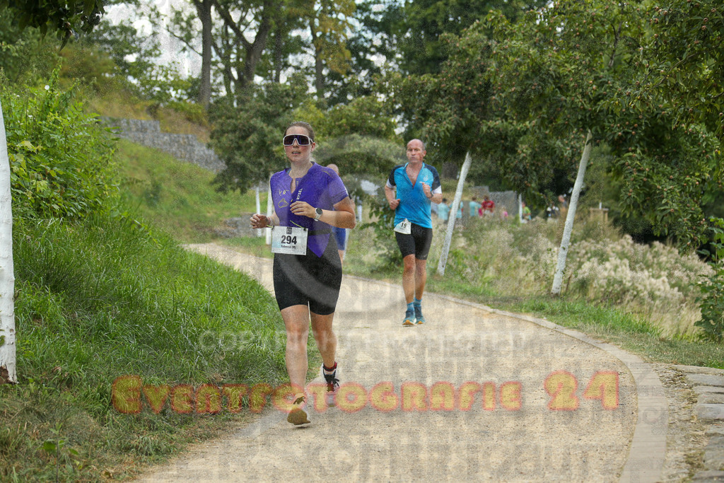 250824_1351_EX1_3998 | Sportfotografie im Rhein-Sieg Kreis, Köln, Bonn, NRW, Rheinland Pfalz, Hessen, etc. Unser Tätigkeitsfeld umfasst den Laufsport vom Volkslauf über den Marathon, Duathlon, Triathon bis zum Ultralauf wie Kölnpfad Ultra oder Schindertrail.