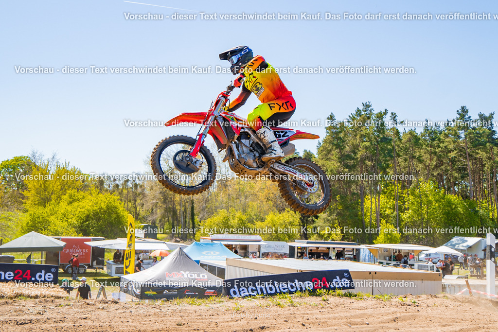 20260501_MCWriezen-2700 | Sportfotografin aus Berlin-Brandenburg mit Fokus auf Motocross. Ich halte deine sportliche Leistung und echte Emotionen auf und neben der Strecke professionell fest. Entdecke die Fotos von deinem Rennen und bestelle sie direkt hier im Shop.