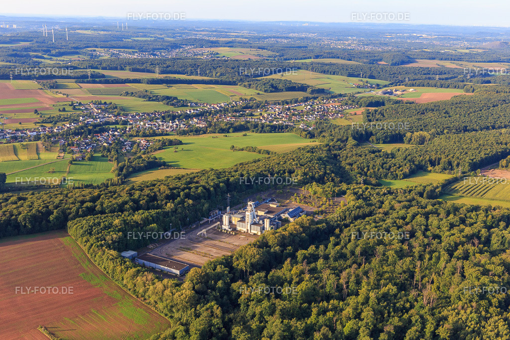 Bergwerksgelände der RAG  Deutsche Steinkohle Ag https://www.rag.de/ | Luftbild: Bergwerksgelände der RAG  Deutsche Steinkohle Ag https://www.rag.de/ im Ortsteil Falscheid in Lebach im Bundesland Saarland in Deutschland. Foto: IMG_149781.jpg vom 07.09.2025 durch Werner Riehm/FLY-FOTO.de - Realisiert mit Pictrs.com