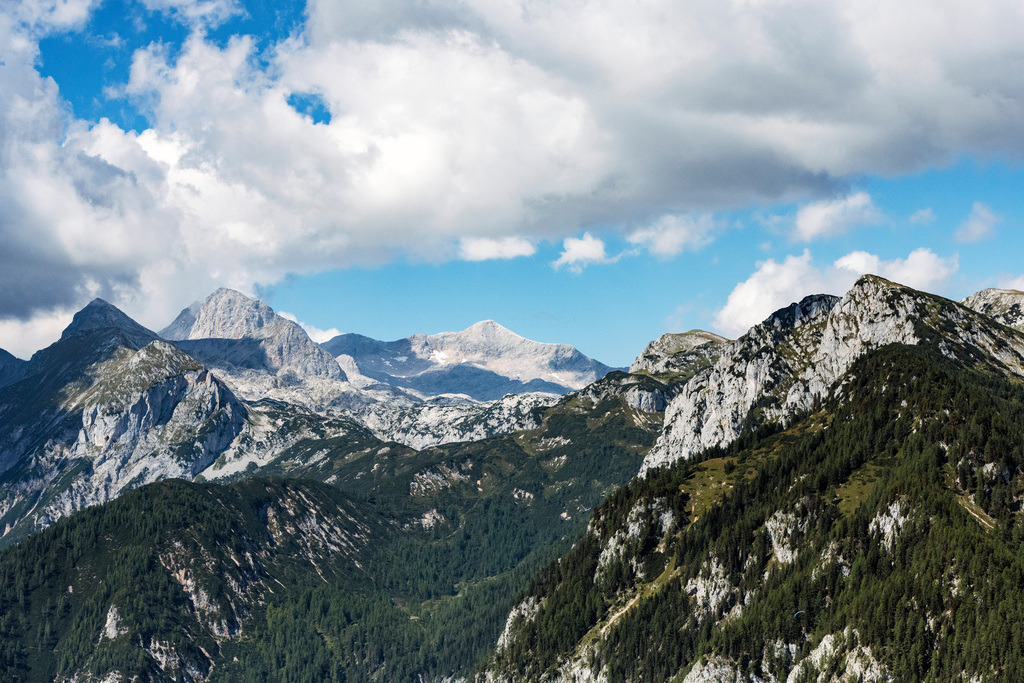 dr__0077251.jpg | SCHLADMING 06.09.2021 Felsen- Massiv und Berglandschaft des Dachsteingebirges in Schladming in Steiermark, Österreich. // Rock and mountain landscape of Dachsteingebirges in Schladming in Steiermark, Austria. Foto: Daniel Reiter