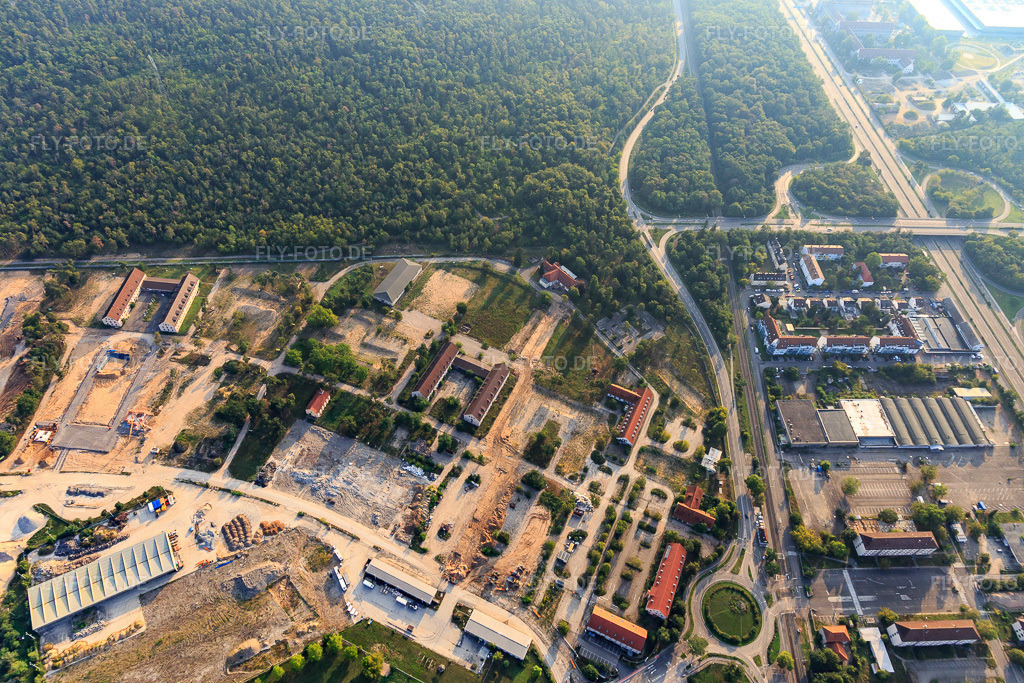 Luftbild: George-Sullivan-Ring auf dem Gelände der ehemalige SULLIVAN US-Kasernen am Käfertaler Wald im Ortsteil Käfertal in Mannheim im Bundesland Baden-Württemberg in Deutschland. Foto: IMG_117003.jpg vom 25.08.2019 durch Werner Riehm/FLY-FOTO.de