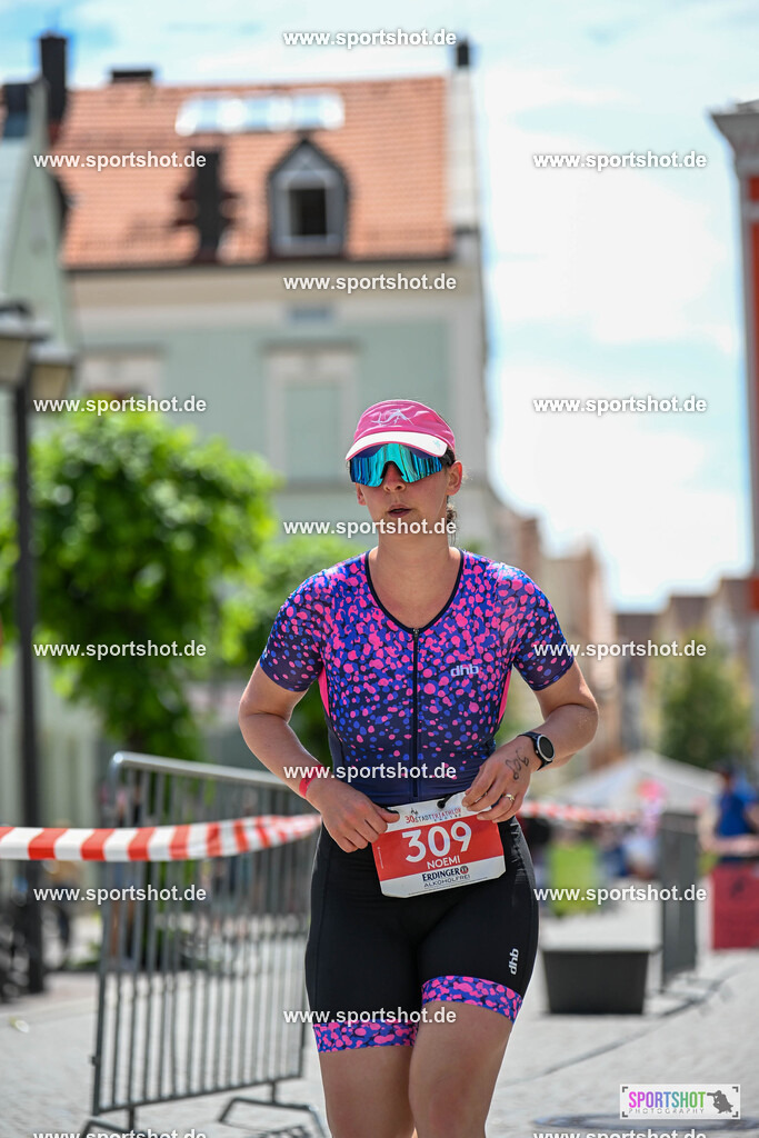 SZI_7504 | Stadttriathlon Erding 2025. #yourpictrs #sportshot_your_pictrs @Sportshotphotography #stadttriathlonerding Copyright: www.sportshot.de