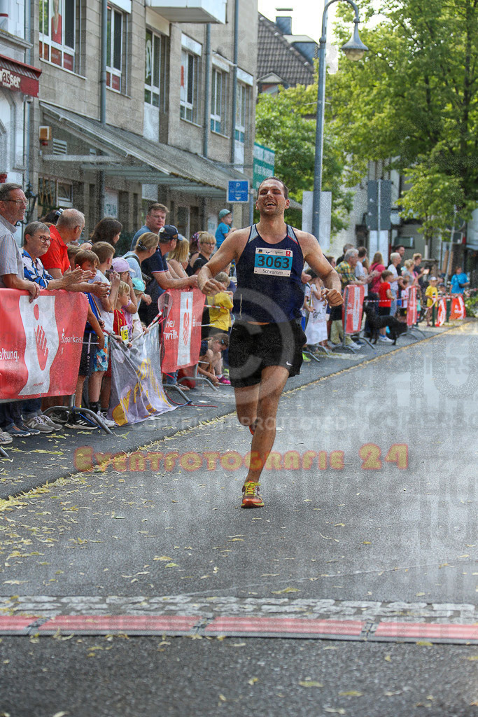 220625_1649_EX1_5100 | Sportfotografie im Rhein-Sieg Kreis, Köln, Bonn, NRW, Rheinland Pfalz, Hessen, etc. Unser Tätigkeitsfeld umfasst den Laufsport vom Volkslauf über den Marathon, Duathlon, Triathon bis zum Ultralauf wie Kölnpfad Ultra oder Schindertrail.