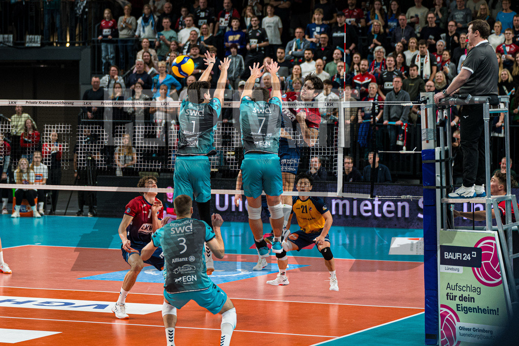 Volleyball I Herren I Saison 2025/2026 I DVV Pokal I Halbfinale I SVG Lüneburg - SWD powervolleys Düren | CONTRAST ZERØ MEDIA - Realisiert mit Pictrs.com