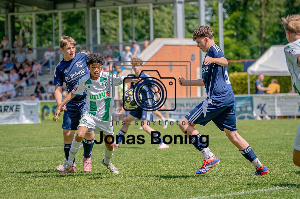 Fußball I C-Junioren I Saison 2025-2026 I Pfingsturnier Langförden I 14695 | jns.sportfotos - Realisiert mit Pictrs.com