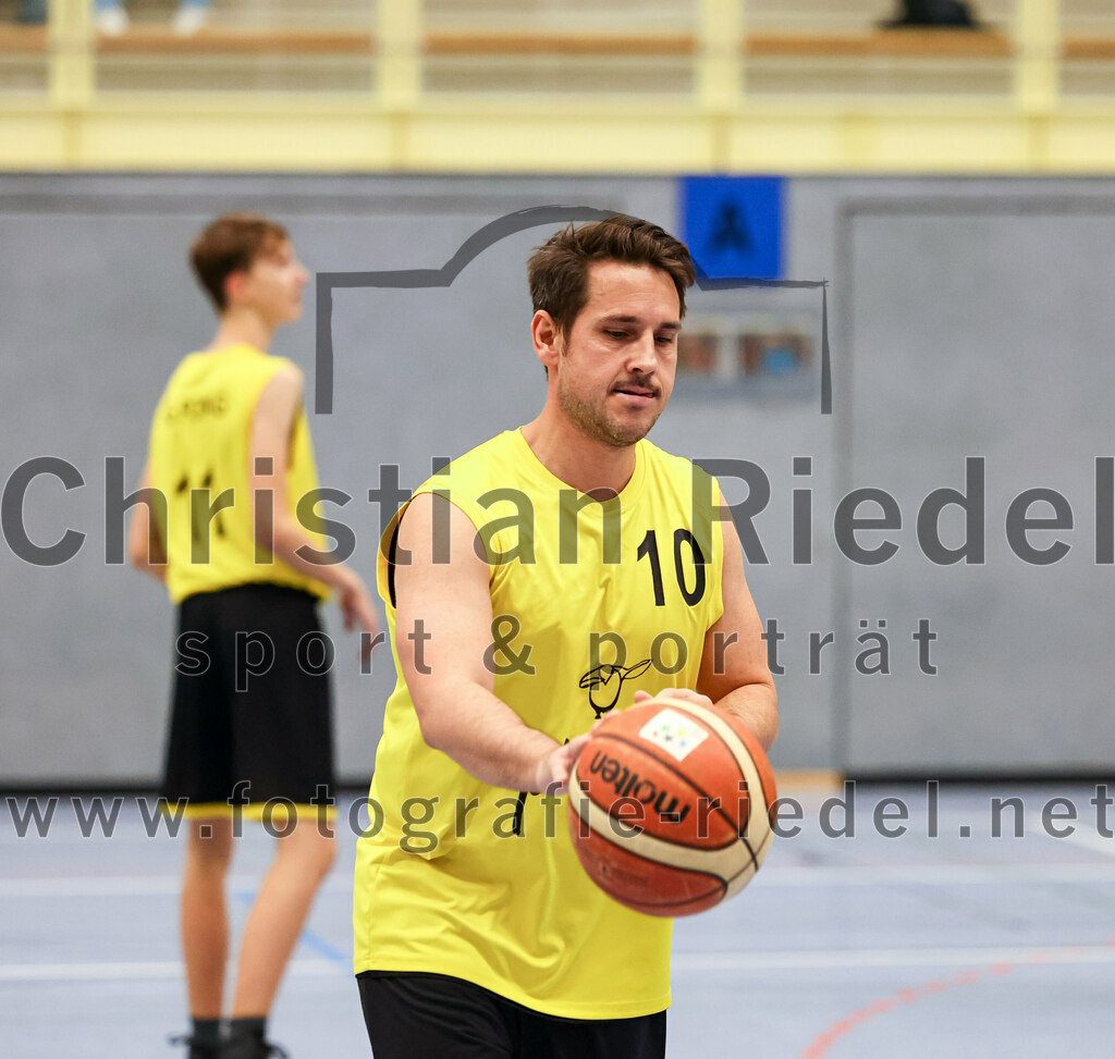 2022-12-04_002_SG_Poing_gegen_TSV_Muenchen_Ost_4 | Poing, Deutschland, 04.12.2022:
Basketball, Bezirksklasse 2021 / 2022, 8. Spieltag, SG Poing gegen TSV München Ost 4, Endergebnis: 37:65

Foto: Christian Riedel / fotografie-riedel.net