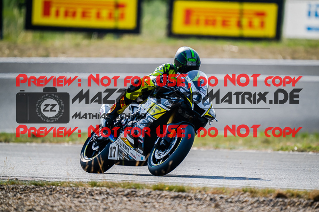 MaZZes_FotoMatrix_220722_9987 | PRO SUPERSTOCK
