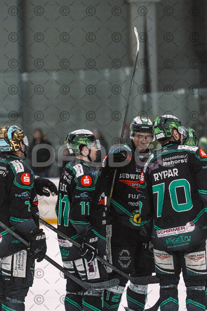 Alligators_vs_Deggendorf_23_01_2026-54 | Höchstadt Alligators Fotogalerie: Eishockey-Action aus Franken. Professionelle Spielfotos, Portraits & Stadionbilder zum Download. Jetzt entdecken! - Realisiert mit Pictrs.com