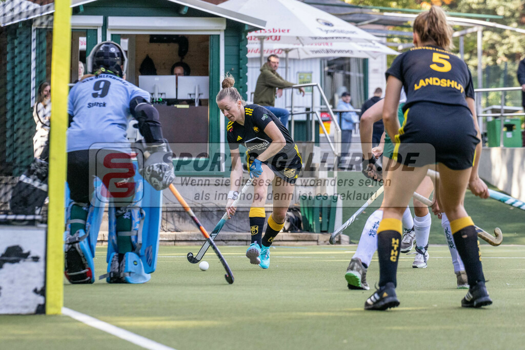 MJ_01.10.2023_F_UHTC-HTHC-7 | Franzisca Hauke (Harvestehuder THC #26), Uhlenhorst Mülheim - Harvestehuder THC am 1.10.2023 im Waldstadion, Mülheim a. d. Ruhr