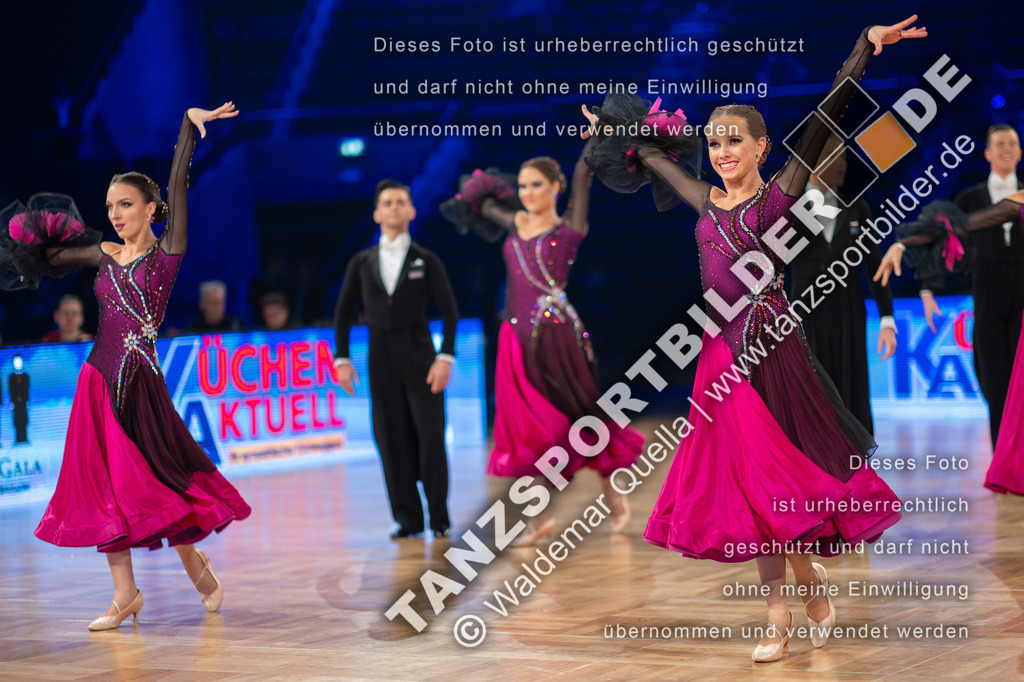 20251206-01438 | Hier finden Sie Tanz Bilder vom Latein und Standard Formationen tanzen. Sportbilder vom Tanzsport. Schöne Fotos und von Weltmeisterschaft, Europameisterschaft, Bundesliga, Regionalliga, Oberliga und Landesliga sowie von GOC Stuttgart, DanceComp, WM Bremen