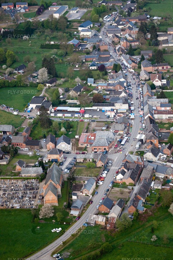 Luftbild: Ortsansicht in Marly-Gomont im Bundesland Aisne in Frankreich. Foto: IMG_39961.jpg vom 17.04.2011 durch Werner Riehm/FLY-FOTO.de