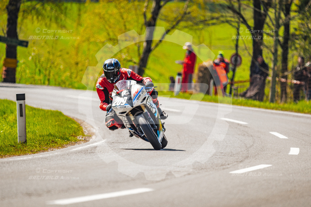 0753 - Bergrennen Landshaag2026 | BREITBILD Austria Webshop

Finde Fotos von: Breitbild, Breitbild Austria, Landshaag, Europeanbikers, KTM, BMW, Bergrennen, Bikeporn, Carporn, Bikes, Cars, Fotografie, Oberösterreich, Österreich, Berufsfotograf, Motorradteile Ganster, Julbach, Pannoniari - Realisiert mit Pictrs.com