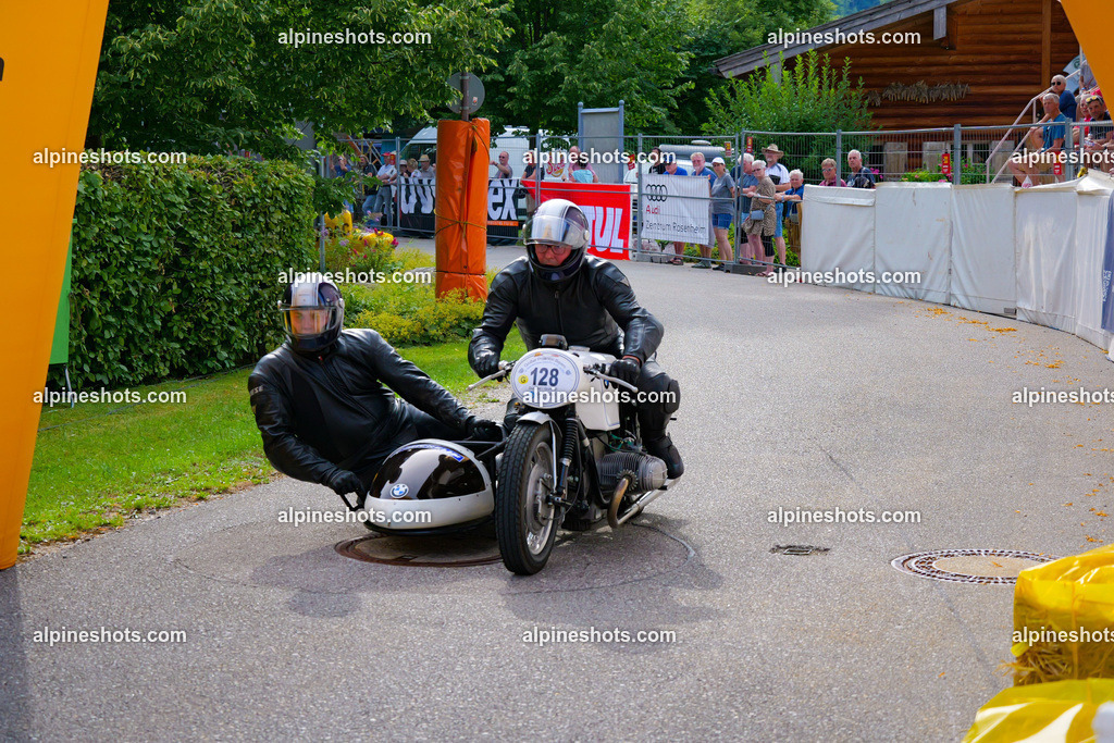 P1025658 | Erleben Sie atemberaubende, hochqualitative Fotos Ihrer Fahrt entlang der malerischen Alpenstraßen. Besuchen Sie alpineshots.com, um professionelle Aufnahmen Ihrer unvergesslichen Reise zu finden und zu kaufen - Realisiert mit Pictrs.com