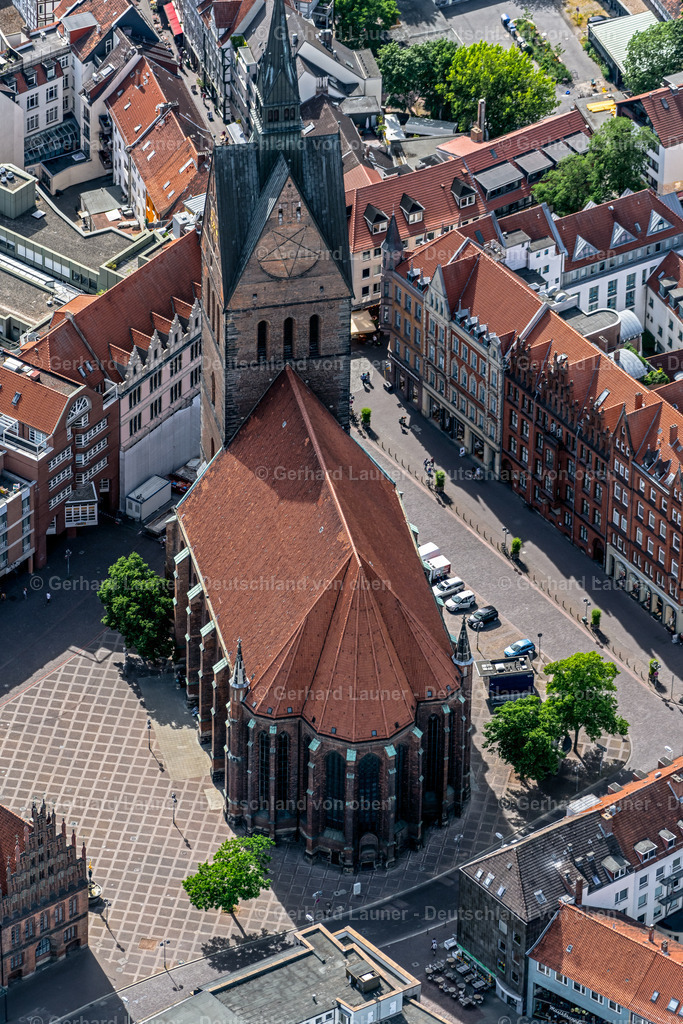4031047 | HANNOVER 02.06.2020 Kirchengebäude der Marktkirche am Hanns-Lilje-Platz in Hannover im Bundesland Niedersachsen. // Church building Marktkirche on Hanns-Lilje-Platz in Hannover in the state Lower Saxony. Foto: Gerhard Launer