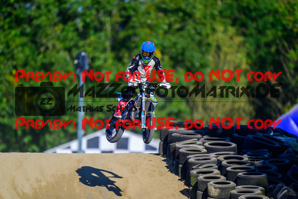 MaZZes_Fotomatrix_20241005_6007705_9375 | JUNIOR