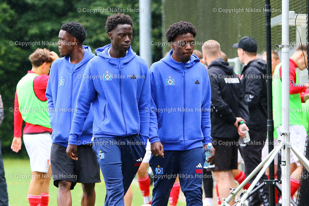 NH_SVEichede_HamburgerSVU21_Testspiel_30062024 | Omar Sillah und Glory Kiveta (Hamburger SV U21)Fußball I Herren I Testspiel I Saison 2024-2025 I SV Eichede - Hamburger SV U21 I 30.06.2024 I Waldstadion Lütjensee