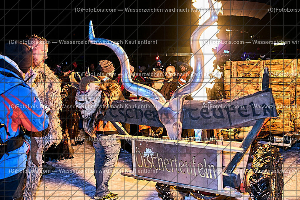 ALP8165_Nacht der Ballone_Oetscherteufeln | (C)FotoLois.com, Alois Spandl. NACHT DER BALLONE im Weitental vor der Ötscherlift-Talstation, Ballonsportclub Ötscherland & Ötscher Tourismusverband, Do 28. Dez. 2023.