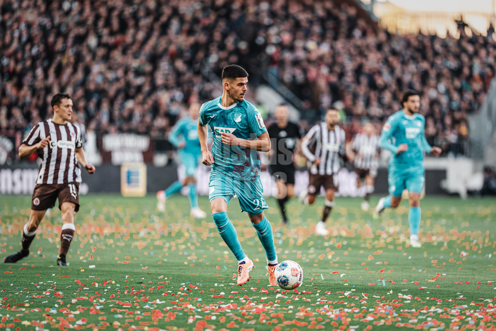 Fußball | Männer | Saison 2025/2026  | Fußball-Bundesliga | 07. Spieltag | FC St. Pauli vs. TSG Hoffenheim | 19.10.2025 | Albian Hajdari (#21, TSG Hoffenheim)