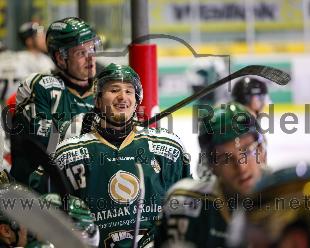 2026-01-30_101_TSV_Erding_gegen_EHF_Passau_Black_Hawks | Erding, Deutschland, 30.01.2026:Eishockey, Oberliga Süd 2025 / 2026, 42. Spieltag, TSV Erding gegen EHF Passau Black Hawks, Endergebnis: 2:6Björn Salhi (Erding Gladiators, #13)Foto: Christian Riedel / fotografie-riedel.net