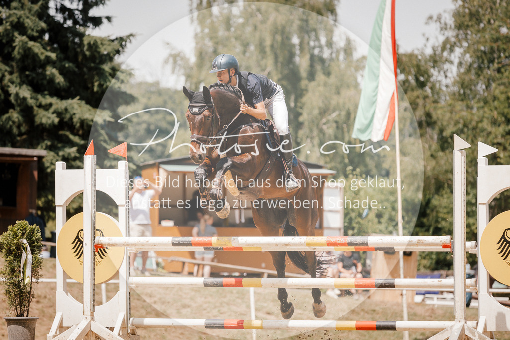 3I6A8108 | Stimmungsvolle Portraits und Reitsportfotografie im Ruhrgebiet und im Münsterland.

Pferdefotografie, Hundefotografie, Tierfotografie, Reportagen, Portraits von Tier und Mensch, Turnierfotografie in Bochum, Recklinghausen, Marl, Haltern am See, Dülmen.. - Realisiert mit Pictrs.com
