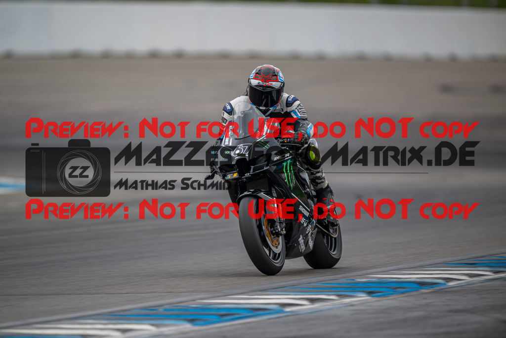 MaZZes-Fotomatrix-20260809-577059 | R1