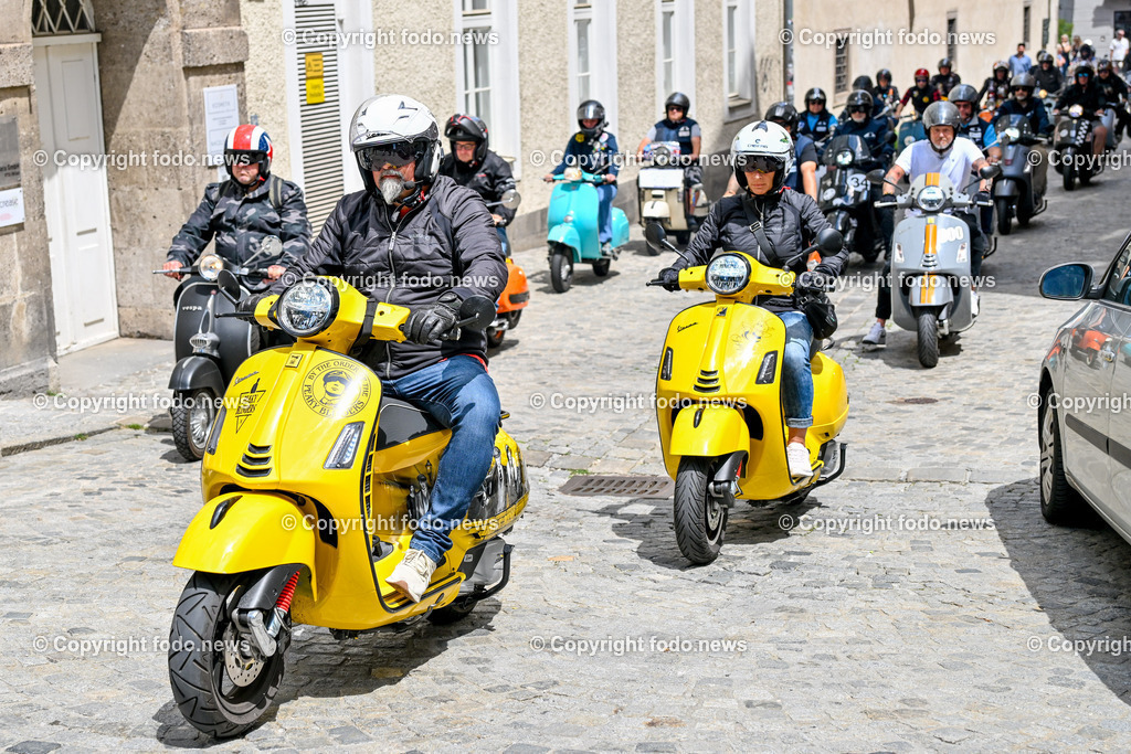 Vespatreffen 2024 Altstadt Linz_ 15.06.2024-71 | 15.06.2024, Linz, AUT, Altstadt Linz, im Bild Vespatreffen in der Altstadt Linz 2024©Harald Dostal / fodo.news