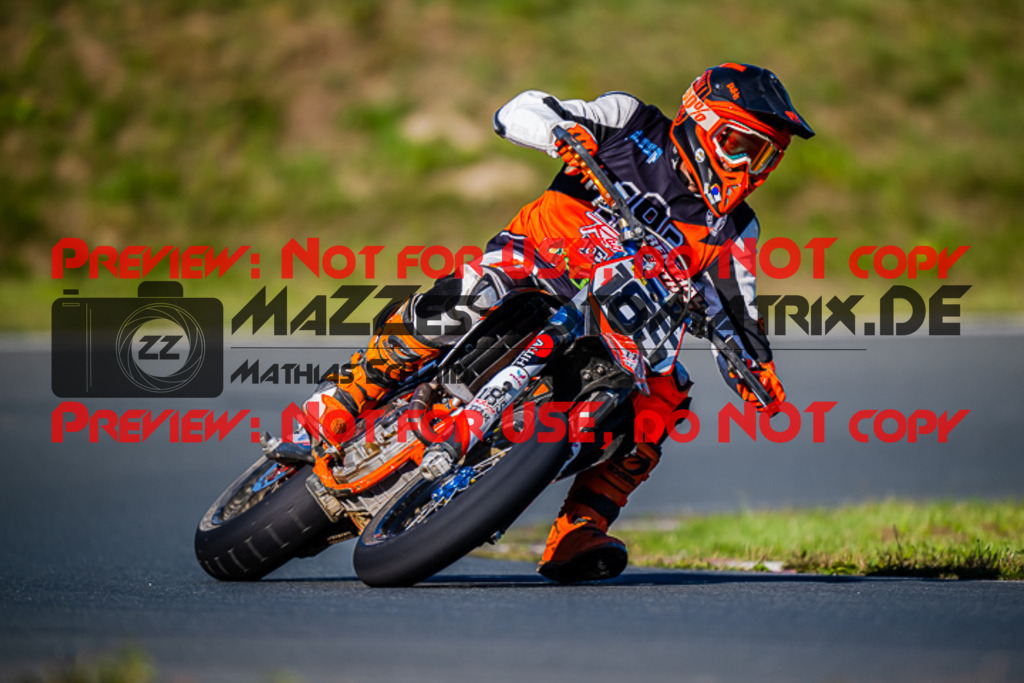 MaZZes_FotoMatrix_220904_6393 | S4