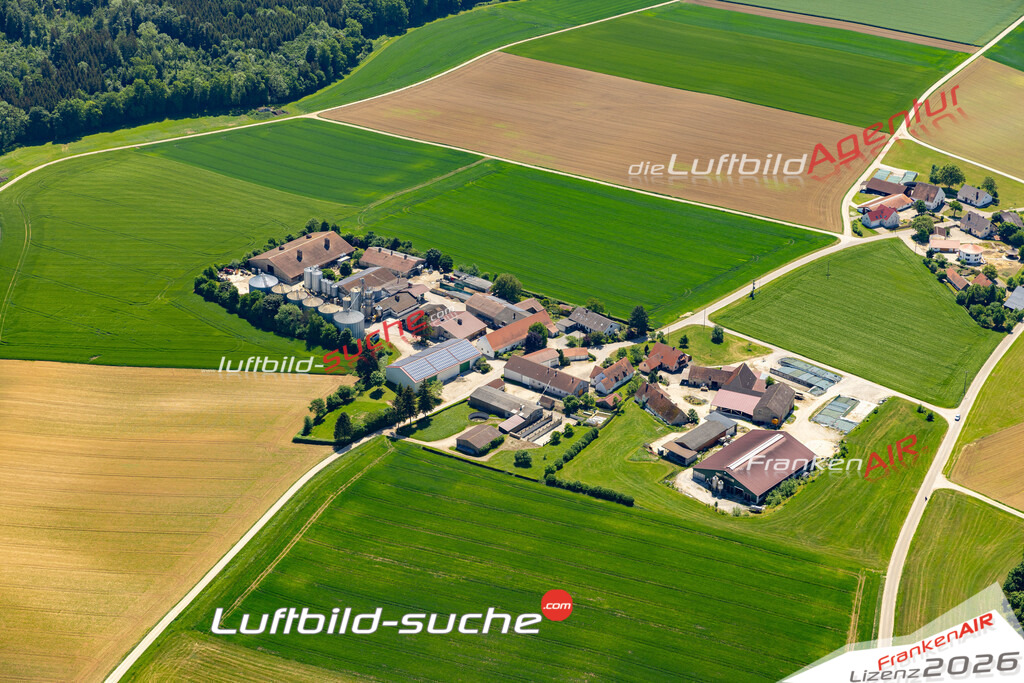 Die Luftaufnahme Marbach - Harburg wurde 2022 vom Flugzeug aus (keine Drohne) erstellt. Hohe Auflösung -für große Poster und Wandbilder geeignet - Garantiert!