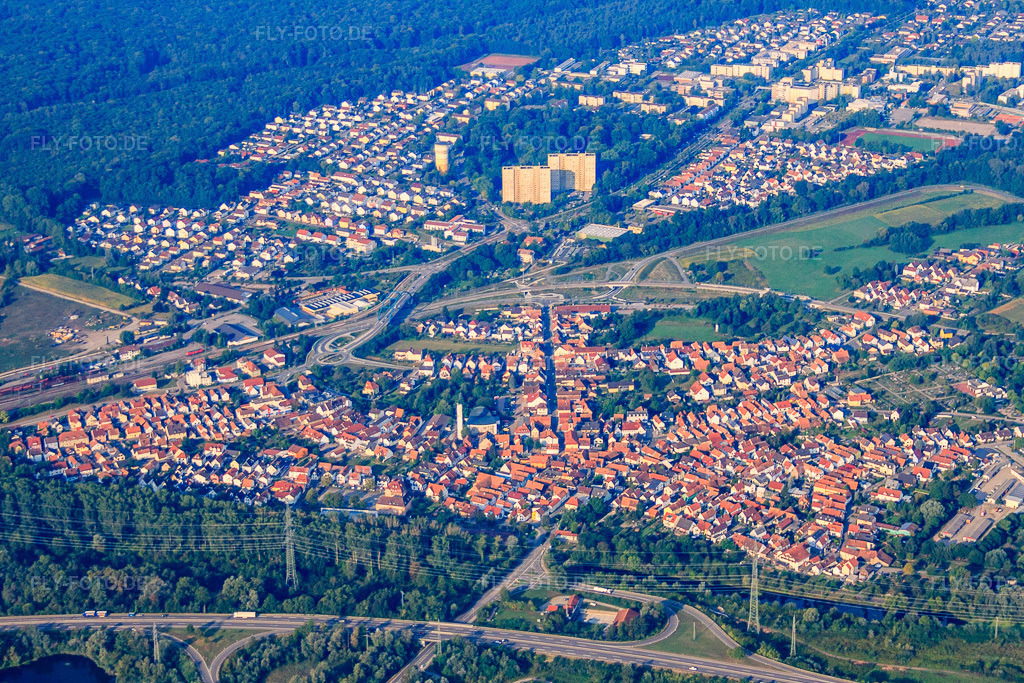 Luftbild: Stadtübersicht von Südosten in Wörth am Rhein im Bundesland Rheinland-Pfalz in Deutschland. Foto: IMG_52920.jpg vom 05.09.2012 durch Werner Riehm/FLY-FOTO.de
