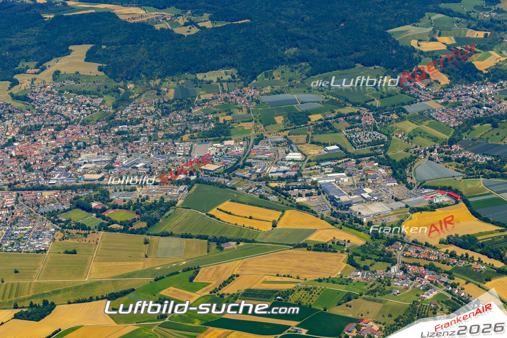 Aktuelles Luftbild von  Markdorf - Die Luftaufnahme wurde 2022 mittels UL-Flugzeug erstellt ( keine Drohne ) - hochauflösende Kamera-Systeme von  Canon -Beste Qualität - Für grossformatige Ausdrucke geeignet. Die Geschenkidee !