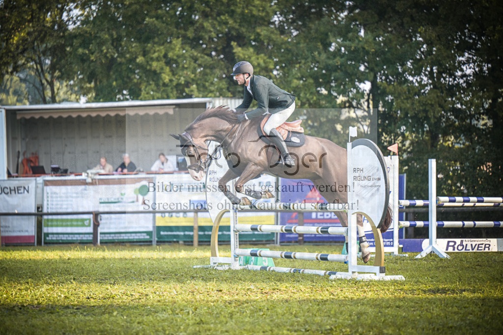 DOS_0375 | Entdecke hochwertige Reitturnierfotos von Foto Oger. Professionell, emotional und authentisch – jetzt Lieblingsmomente im Shop bestellen.Deutschlandweite Turnierfotografie. - Realisiert mit Pictrs.com