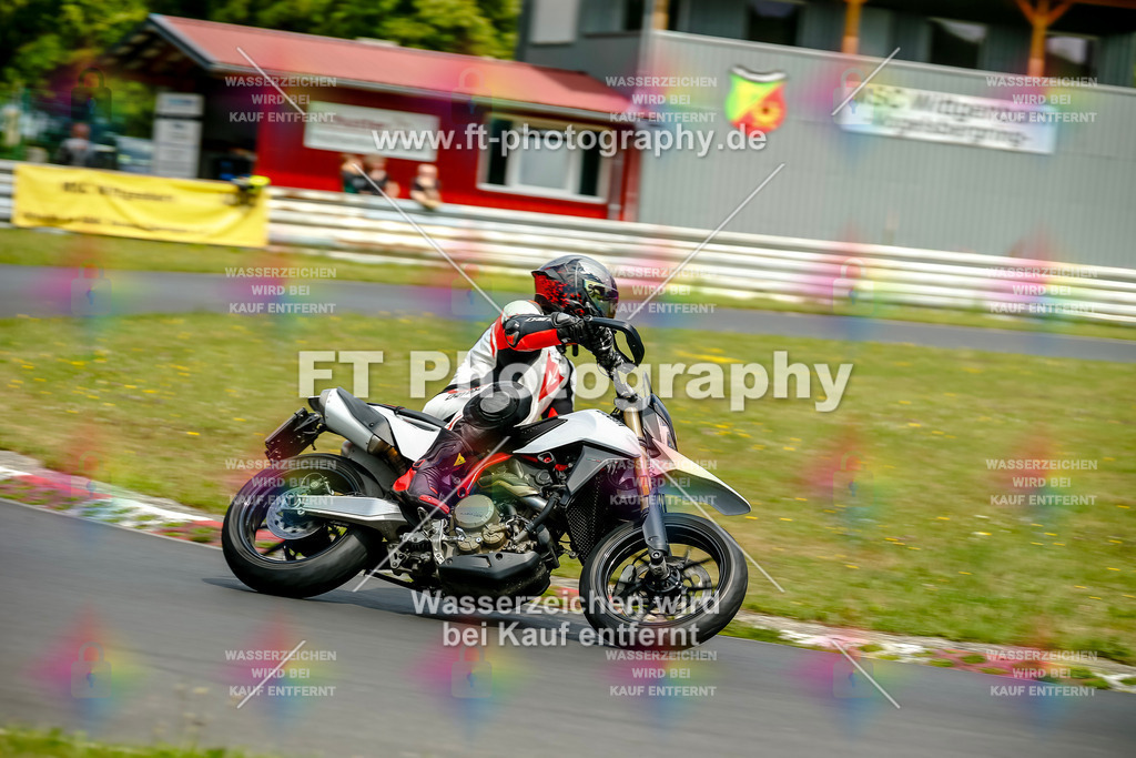 VBK-4751 | Hier findet Ihr Bilder von Touristenfahrten auf der Nürburgring Nordschleife oder von anderen Veranstaltungen die ich besucht habe. Viel Spass beim Durch Schauen 