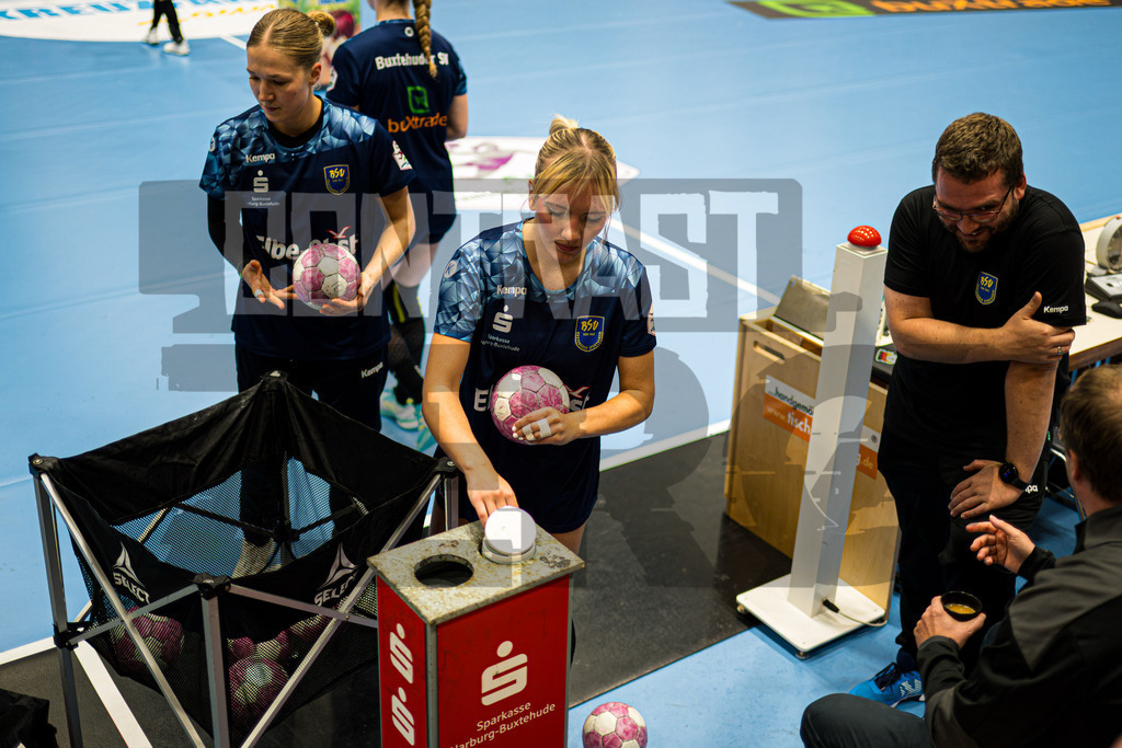 Handball I Frauen I Saison 2026-2027 I Bundesliga I Buxtehuder SV - HSG Bensheim-Auerbach | CONTRAST ZERØ MEDIA - Realisiert mit Pictrs.com