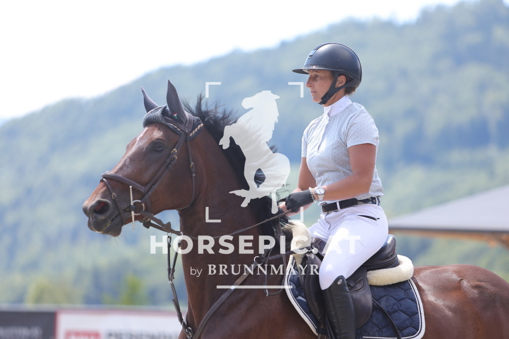 0P6A0428 | Willkommen bei Brunnmayr - Design & Fotografie – Ihrem Spezialisten für Reitturniere und Pferdeveranstaltungen in Oberösterreich, Salzburg und Bayern! Seit über 17 Jahren sind wir leidenschaftlich dabei.