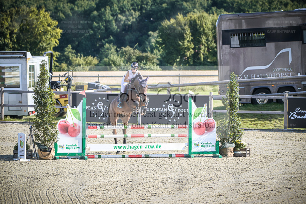DOS_9418 | Entdecke hochwertige Reitturnierfotos von Foto Oger. Professionell, emotional und authentisch – jetzt Lieblingsmomente im Shop bestellen. - Realisiert mit Pictrs.com