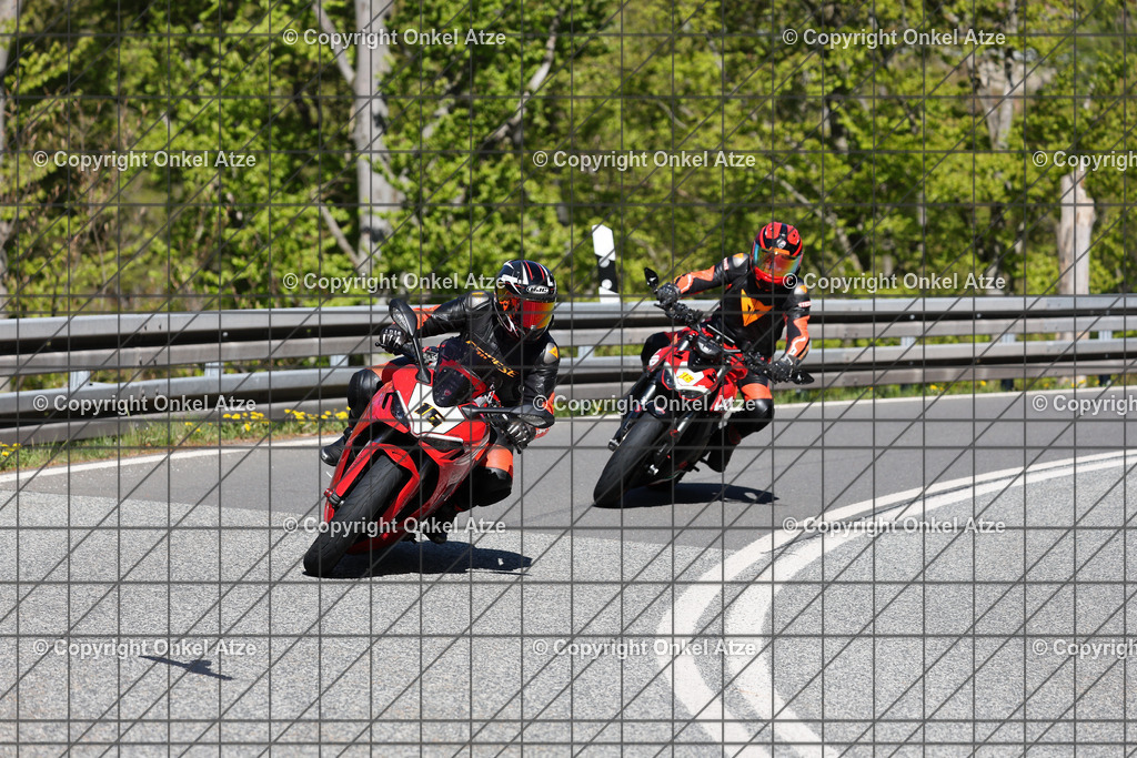 IMG_8384 | Fotograf am Kyffhäuser. Onkel Atze. Kyffhäuser Rennstrecke. Café36. Motorsportfotografie. - Realisiert mit Pictrs.com