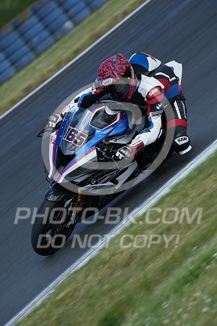 2025_05_12_PBK_13767 | Sportfotografie; SlowMotion; Video; Rennstrecke; Hafeneger; Speer; Racing; RSE; BMW; CBO; Trackday; Motorsportarena; Hockenheimring; Brno; Most; Barcelona; Valencia