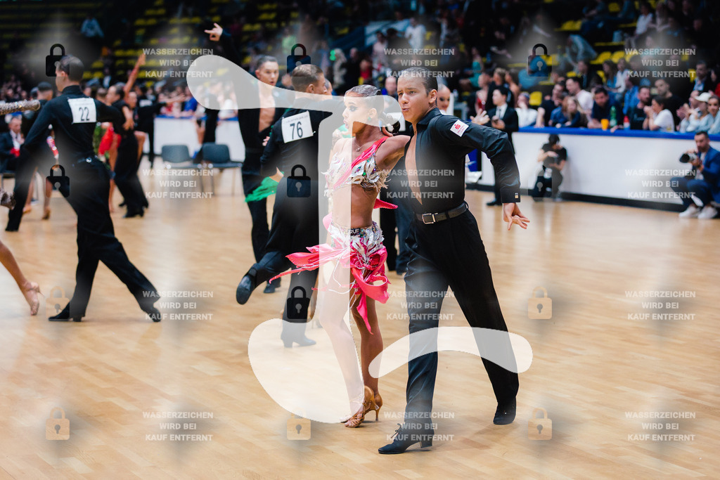 Hessen Tanzt WDSF Open Youth Latin 7th (68) Ivan Smekalkin _ Yeva Liermontova (Schwarz-Weiß-Club Pforzheim)-2025-05-17-1313 | Webshop for digital downloads and prints of dance sport, event & show photographer Julian Link - Realisiert mit Pictrs.com