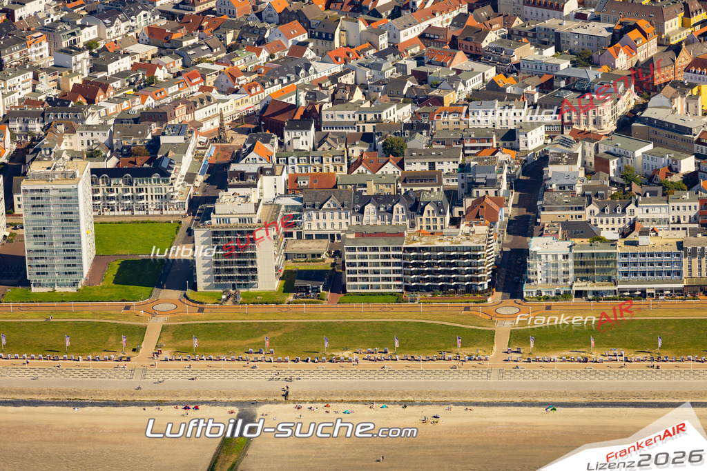 Aktuelles Luftbild von  Norderney - Die Luftaufnahme wurde 2022 mittels UL-Flugzeug erstellt ( keine Drohne ) - hochauflösende Kamera-Systeme von  Canon -Beste Qualität - Für grossformatige Ausdrucke geeignet. Die Geschenkidee !