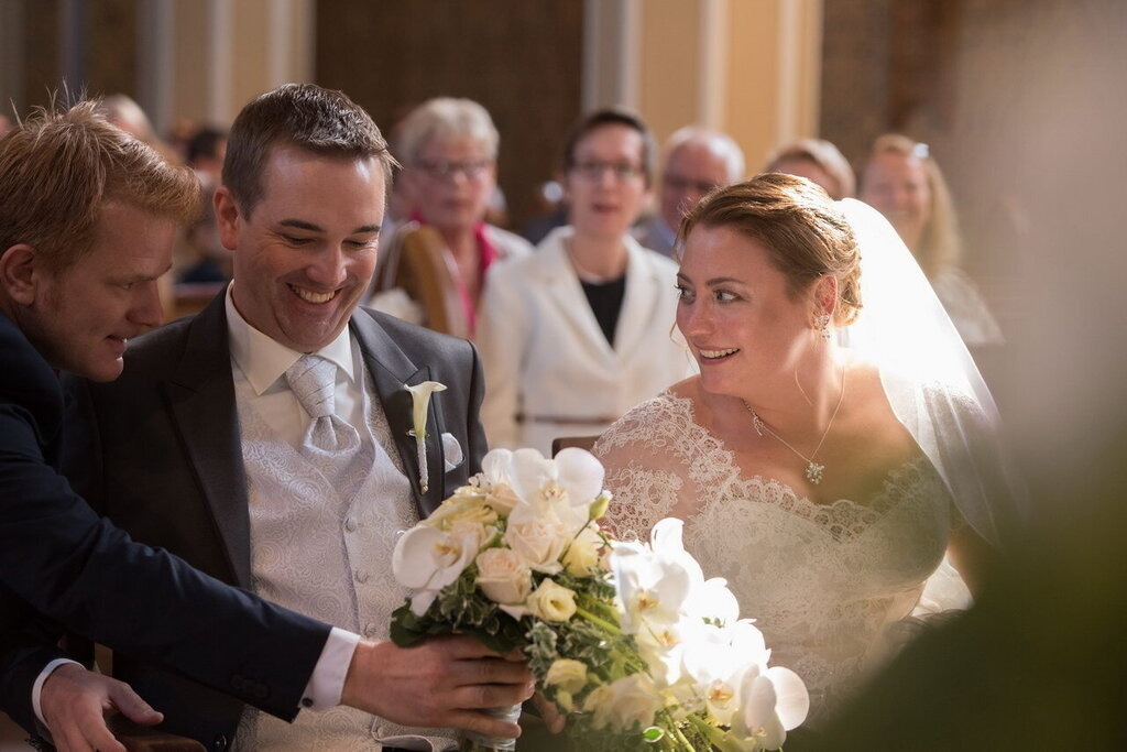 Hochzeit_Trauung_100 | Mein Name ist Arkadius. Ich fotografiere Ihre Hochzeit in Frankfurt und im Umkreis von 200 km. Als Fotograf bin ich noch bekannt im Bereich Business- und Modefotografie.