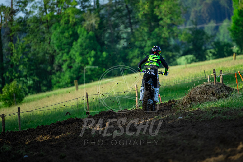 MX 2 (1) | Paeschuphoto Shop - Wer nicht sucht der auch nicht findet.Ob Motocrossbilder oder von einem besuchtem Spiel, Hauptsache Action. - Realisiert mit Pictrs.com