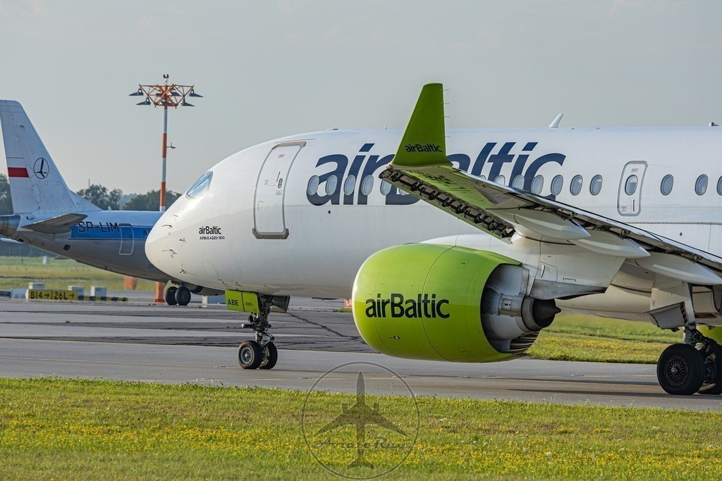 LH1674-BCS3-YL-ABE-MUC-BUD-20240727-1-topaz-sharpen | Browse breathtaking aviation photography and order high-quality prints from AviatoRay's gallery. Perfect for enthusiasts and collectors. - Realisiert mit Pictrs.com