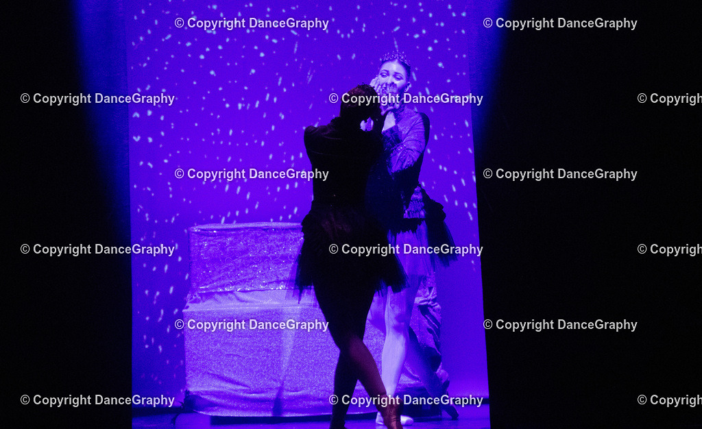 GPHY1581 | DanceGraphy - Realisiert mit Pictrs.com