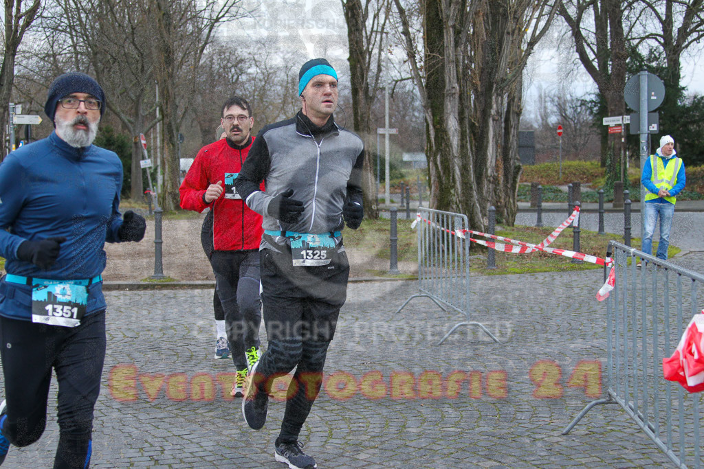 231231_1019_EV4_8425 | Sportfotografie im Rhein-Sieg Kreis, Köln, Bonn, NRW, Rheinland Pfalz, Hessen, etc. Unser Tätigkeitsfeld umfasst den Laufsport vom Volkslauf über den Marathon, Duathlon, Triathon bis zum Ultralauf wie Kölnpfad Ultra oder Schindertrail.