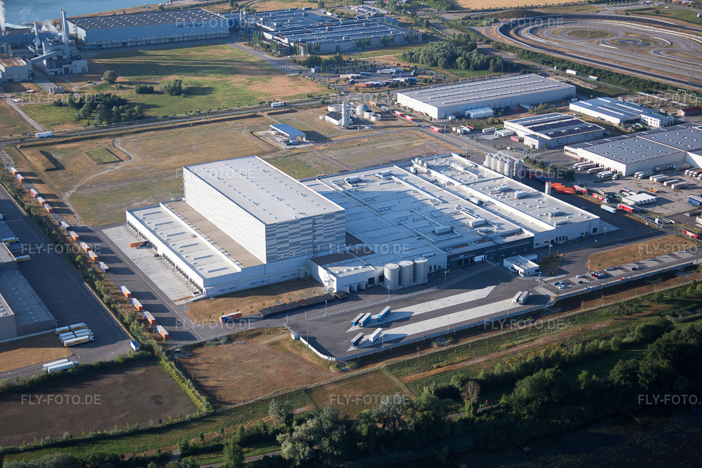 Luftbild: Wörth am Rhein, Industriegebiet Oberwald in Wörth am Rhein im Bundesland Rheinland-Pfalz in Deutschland. Foto: IMG_083806.jpg vom 26.07.2015 durch Werner Riehm/FLY-FOTO.de