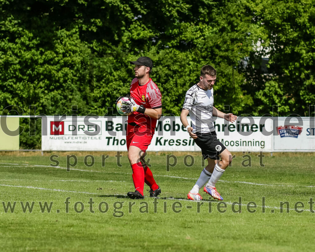 2023-07-09_025_FC_Moosinning_II_gegen_FC_Herzogstadt | Moosinning, Deutschland, 09.07.2023:
Fußball, Kreisliga 2023 / 2024, Testspiel, FC Moosinning II gegen FC Herzogstadt, Endergebnis: 2:1

Foto: Christian Riedel / fotografie-riedel.net