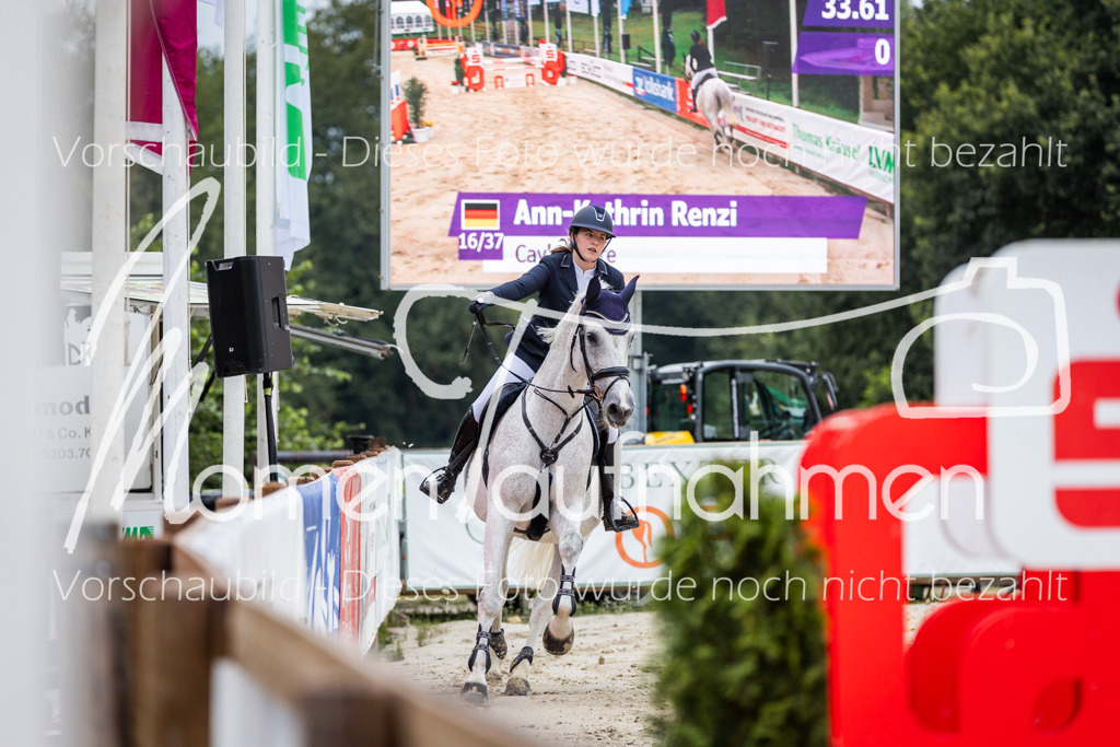 BHO-2PhSpr-M-145 | MomenTaufnahmen Pferdesportfotos