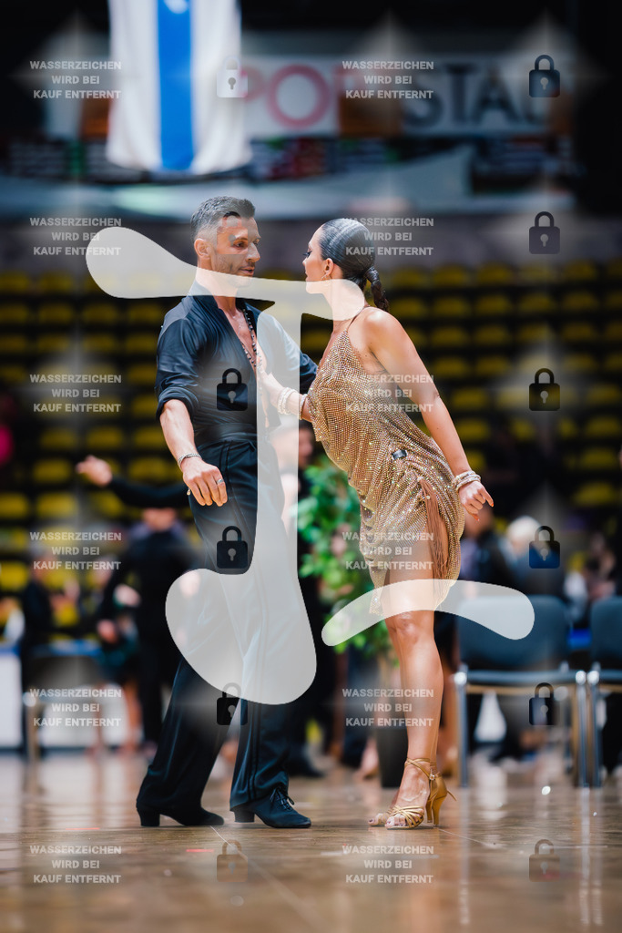 Hessen Tanzt WDSF Open Senior I Latin 9th (210) Dominik Häring _ Isabella Rögner (Gelb-Schwarz-Casino München)-2025-05-17-2099 | Webshop for digital downloads and prints of dance sport, event & show photographer Julian Link - Realisiert mit Pictrs.com