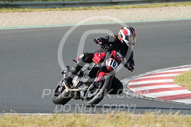 2024_05_17_PBK_22812 | Sportfotografie; SlowMotion; Video; Rennstrecke; Hafeneger; Speer; Racing; RSE; BMW; CBO; Trackday; Motorsportarena; Hockenheimring; Brno; Most; Barcelona; Valencia