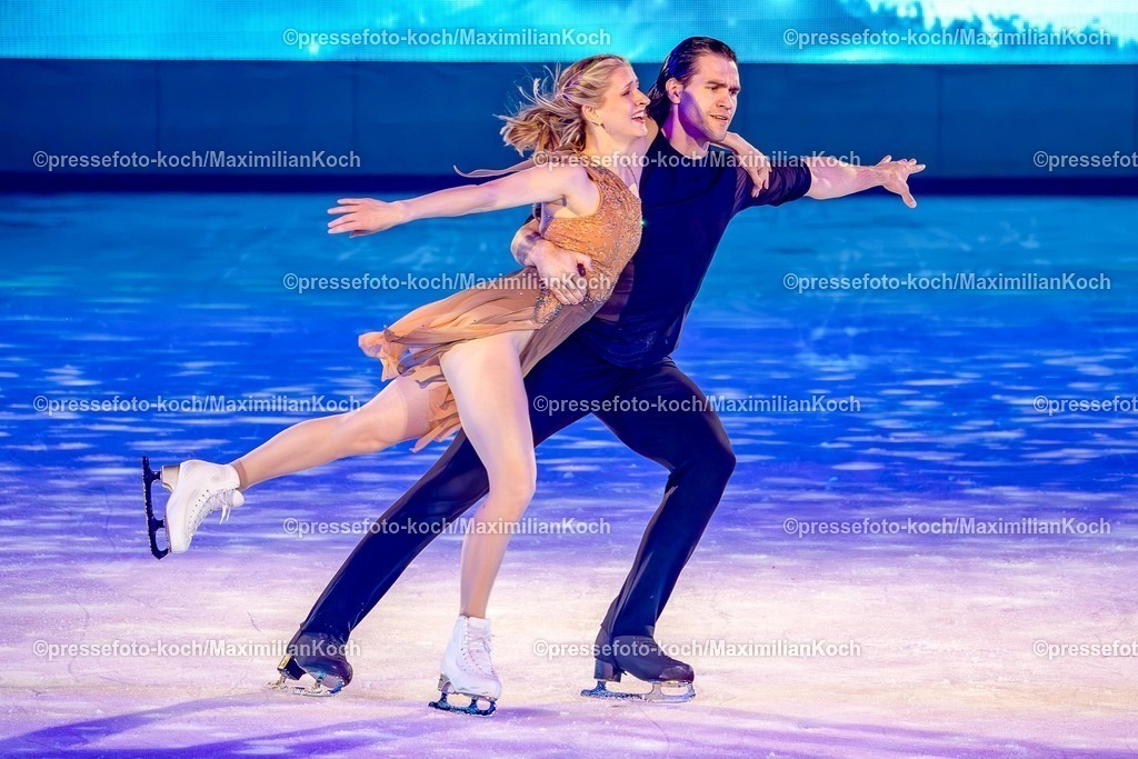 xkkux26042600007 | 26.04.2025, xkkux, Düsseldorf, Holiday on Ice in der Mitsubishi Electric HALLE. Eiskunstlauf-Weltmeister und Olympia-Duo Minerva-Fabienne Hase und Nikita Volodin bei der Show „Cinema of Dreams“ mit ihrem letzten Gastauftritt als Paar zusammen beim Eiskunstlaufen.